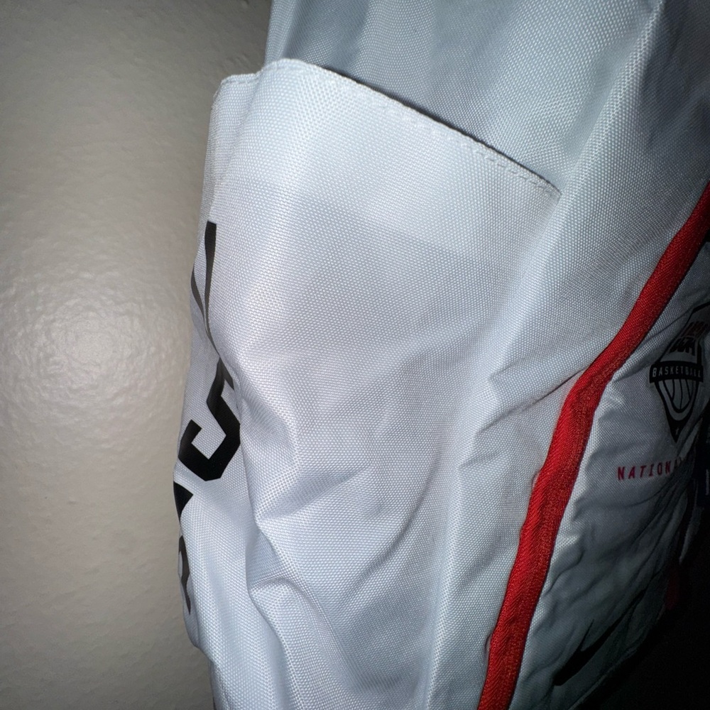 Nike Elite USA Basketball Backpack - Picture 2 of 7